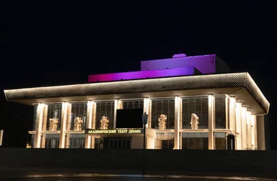Фасадное освещение Владимирского академического театра драмы