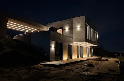 Фасадное освещение частного дома (п. Николина Поляна, МО)