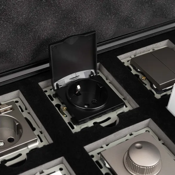 Демо-кейс WRA-CASE-MTL-BK-V1 (Arlight, Металл)