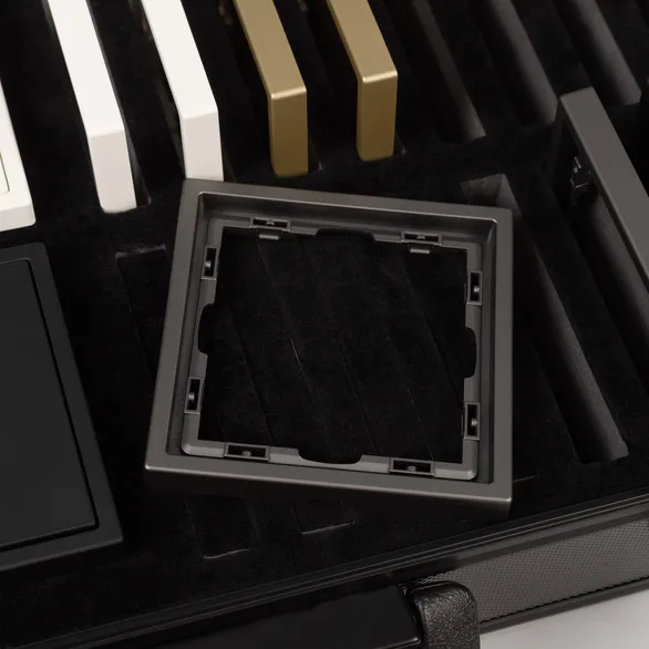 Демо-кейс WRA-CASE-MTL-BK-V7 (NOBE) (Arlight, Металл)