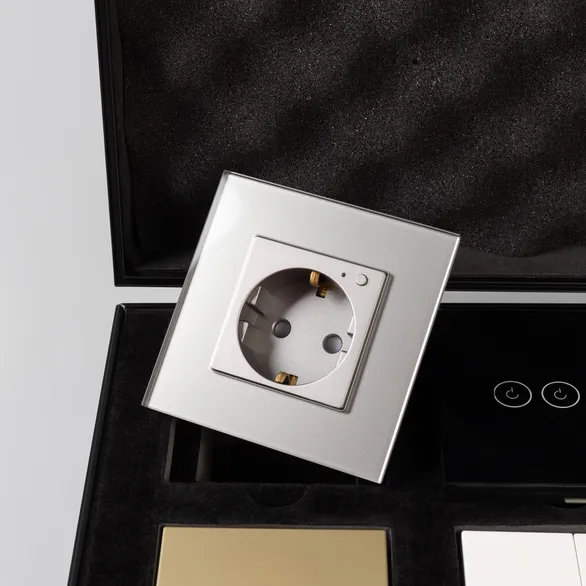 Демо-кейс WRA-CASE-MTL-BK-V8 (NOBE, OMALI) (Arlight, Металл)