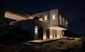 Фасадное освещение частного дома (п. Николина Поляна, МО)